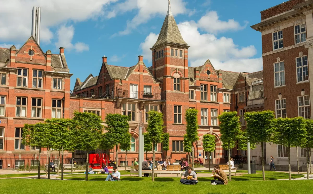 University of Liverpool: Universitas Terkenal dengan Reputasi Global dalam Pendidikan dan Penelitian